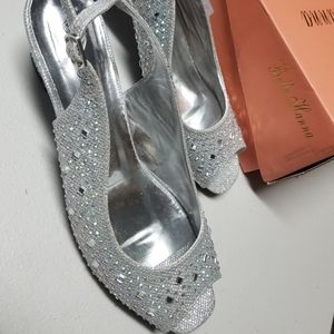 Bella Hanna Rhinestone dress shoes